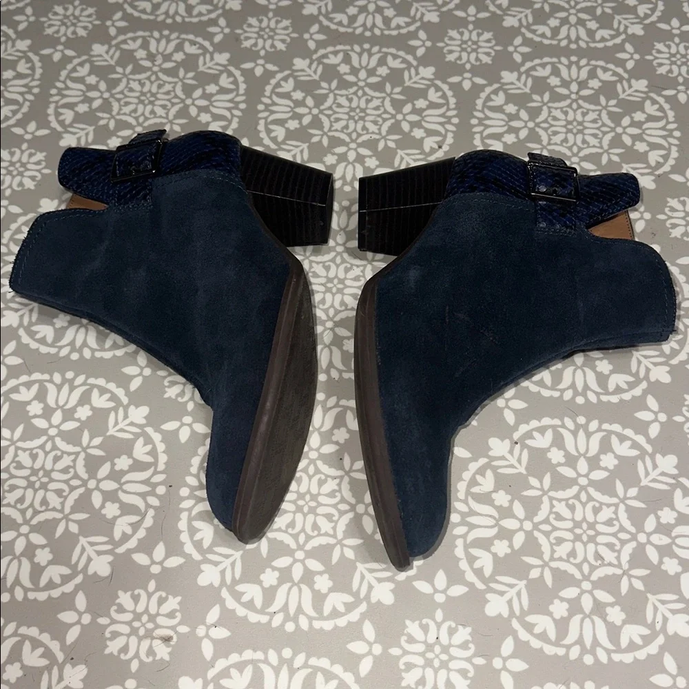 Vionic Dark Blue Suede Ankle Boots